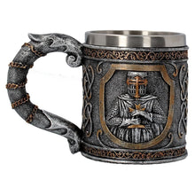 Load image into Gallery viewer, Skull Hold Sword Knights Medieval Beer Mug