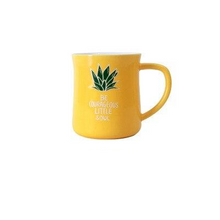 Load image into Gallery viewer, Pineapple Waist Gold Ceramic Mug